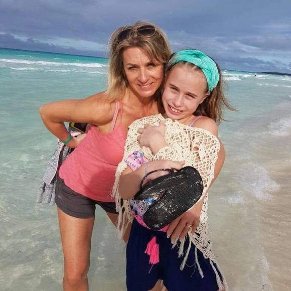 Meet your Posher, Lisa - Picture 1 of 1